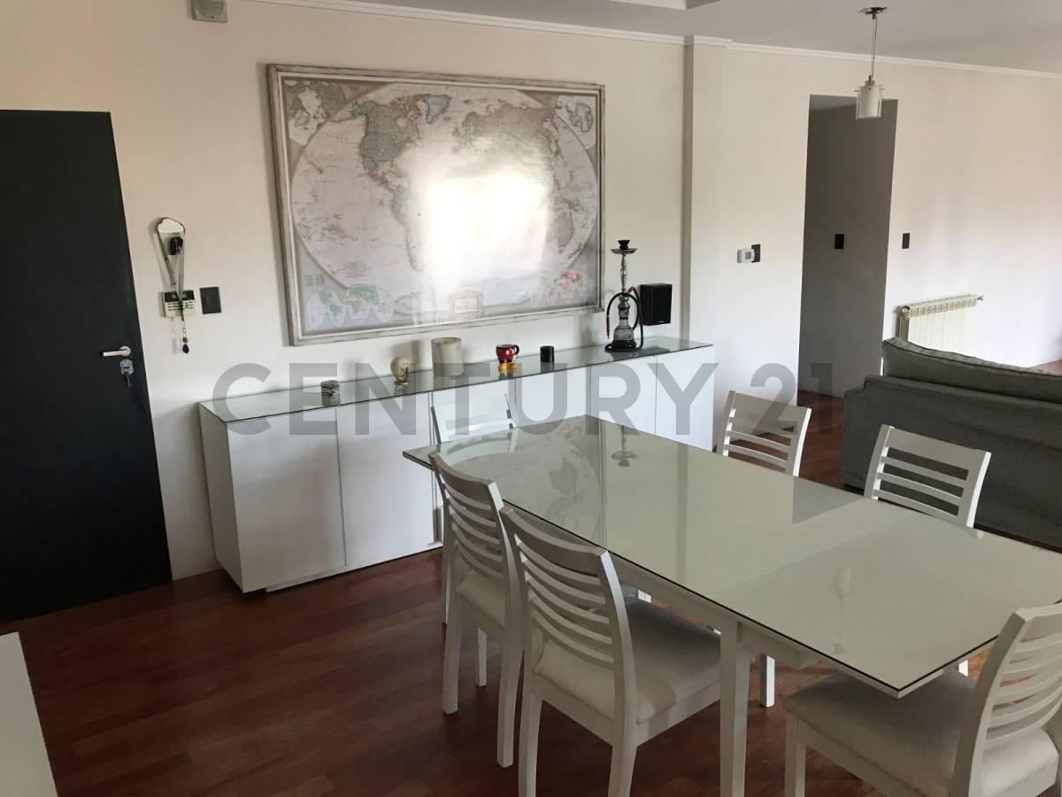 Foto de 30 entre 43 y 44. Departamento en venta, 2 dormitorios., imagen 1