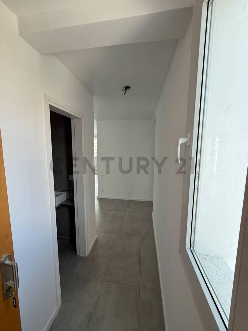 Foto de Venta Departamento Dos Dormitorios. Diagonal 77 entre 11 y 12., imagen 1