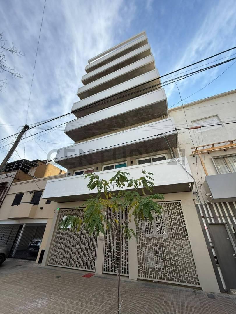 Foto de Venta Departamento Dos Dormitorios. Diagonal 77 entre 11 y 12., imagen 2