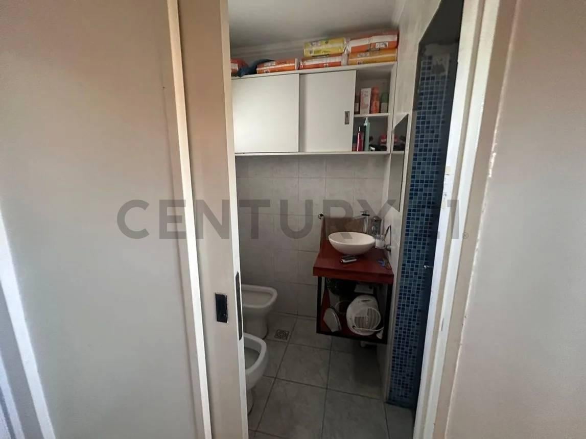 Foto de 72 23 y 24 Casa en venta 4 dormitorios La Plata, imagen 3
