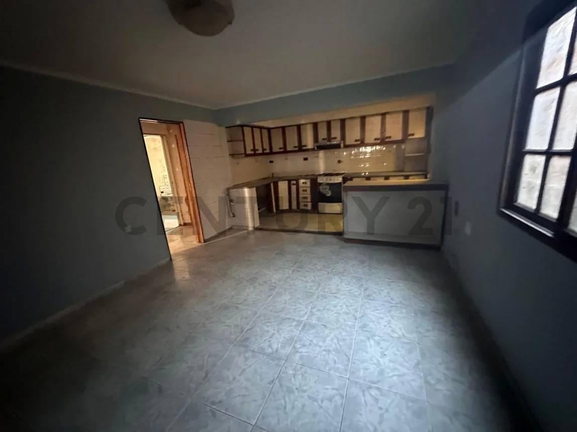 Foto de 72 23 y 24 Casa en venta 4 dormitorios La Plata, imagen 5