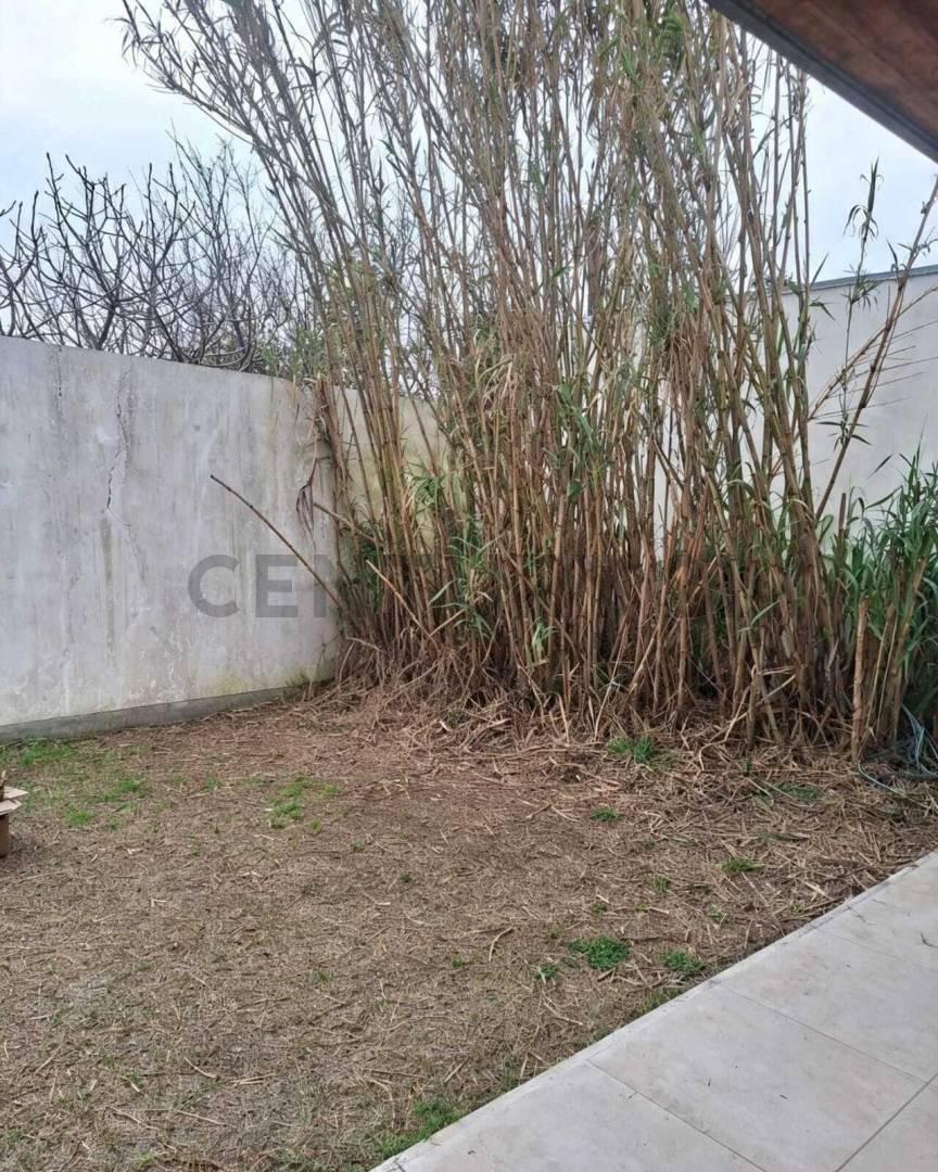Foto de 76 entre 10 y 11. Monoambiente en PH con cochera en venta, imagen 5