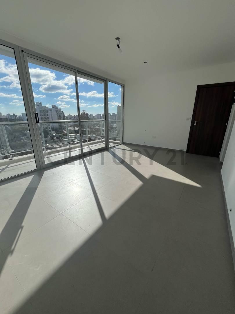 Foto de Venta Departamento Uno Dormitorio y Cochera. 17 y 42, imagen 3