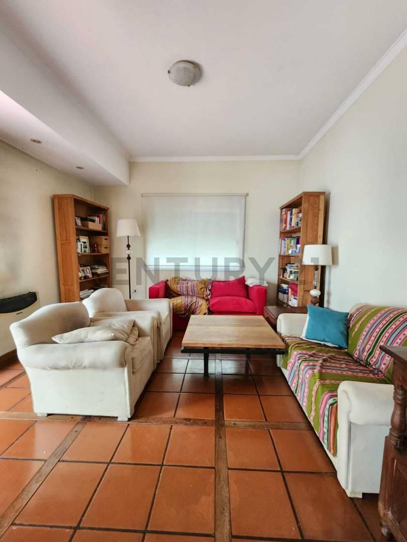 Foto de 57 entre 27 y 28. Casa en venta. La Plata, imagen 4