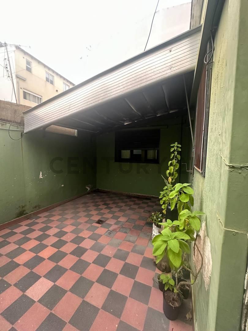 Foto de PH Interno a Restaurar – excelente ubicación, imagen 1