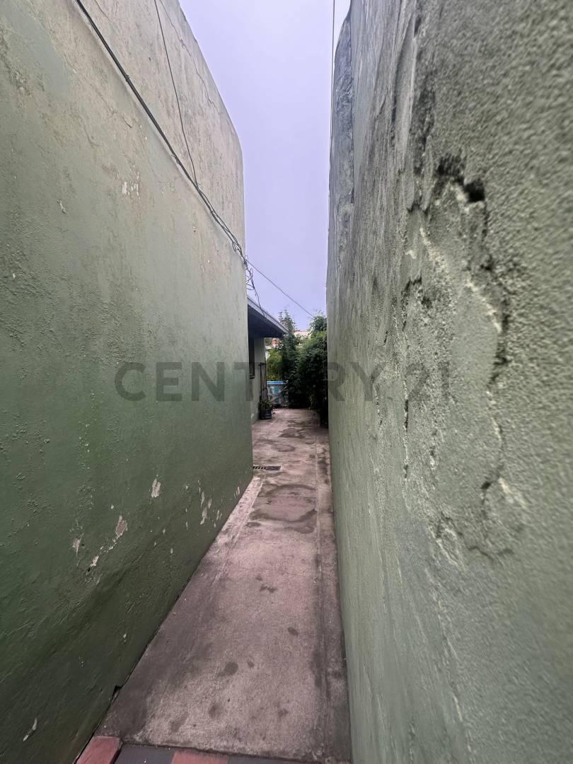 Foto de PH Interno a Restaurar – excelente ubicación, imagen 3