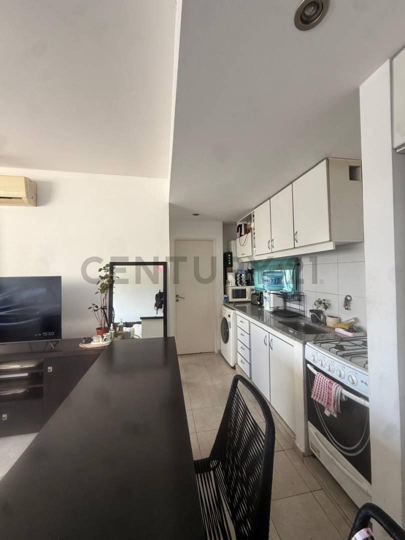 Foto de Departamento en alquiler – Calle 12 entre 42 y 43. Un Dormitorio., imagen 2