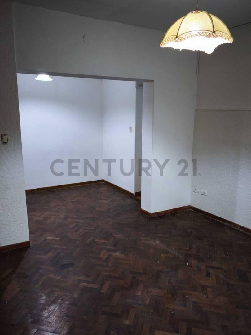 Foto de 41 entre 1 y 2, La Plata. Dpto de 1 dormitorio en venta, imagen 1