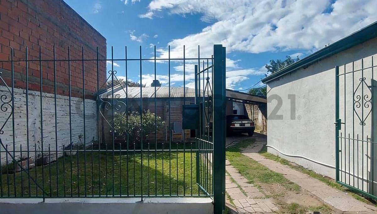 Foto de 514 ENTRE 5 Y 6 .CASA EN VENTA DE TRES DORMITORIOS RINGUELET., imagen 1