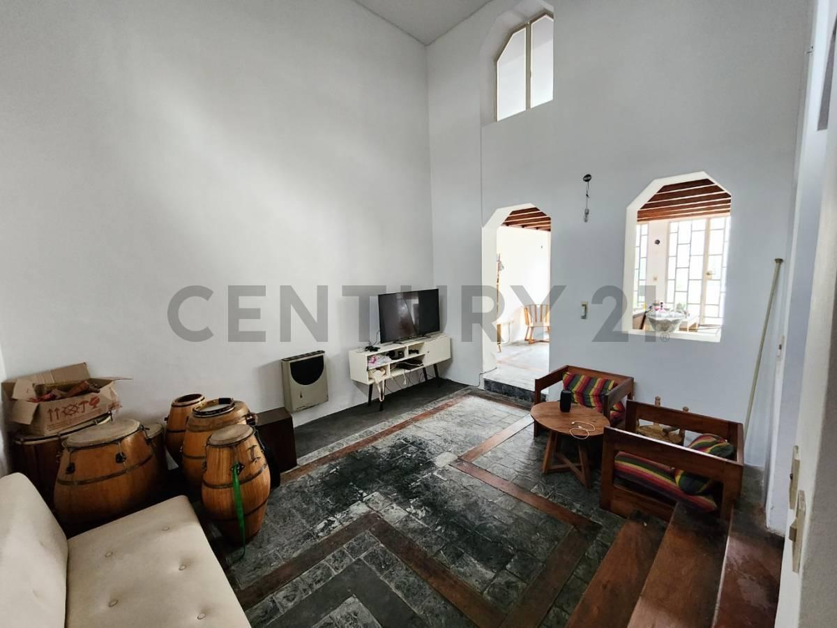Foto de 13 entre 58 y 59. Casa en venta. La Plata., imagen 2