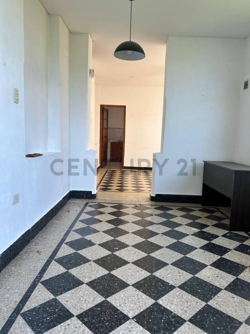 Foto de Casa Venta en Tolosa. Calle 4 521 y 522. Sobre lote de 663 m2., imagen 3