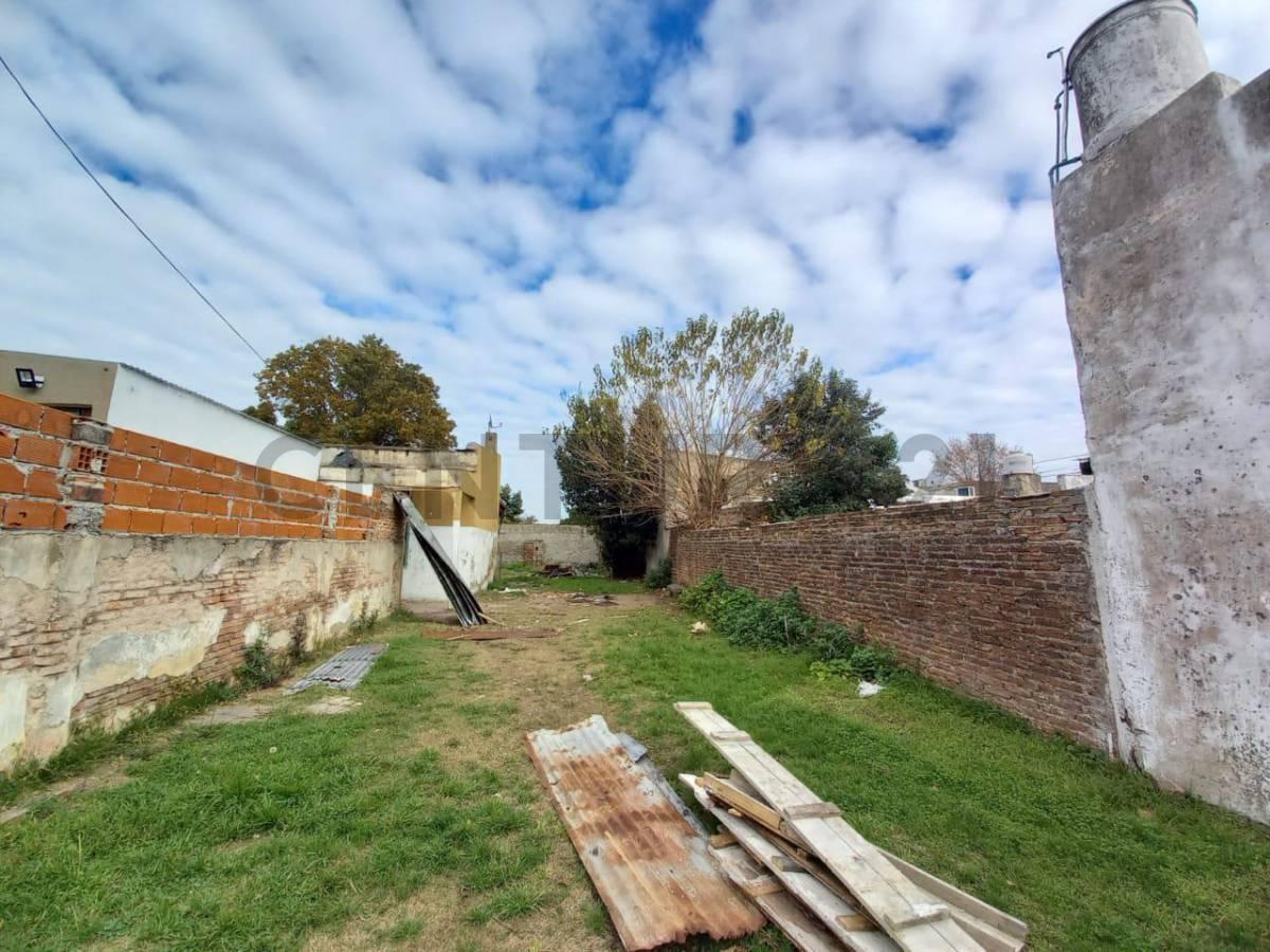 Foto de Casa Venta en Tolosa. Calle 4 521 y 522. Sobre lote de 663 m2., imagen 2