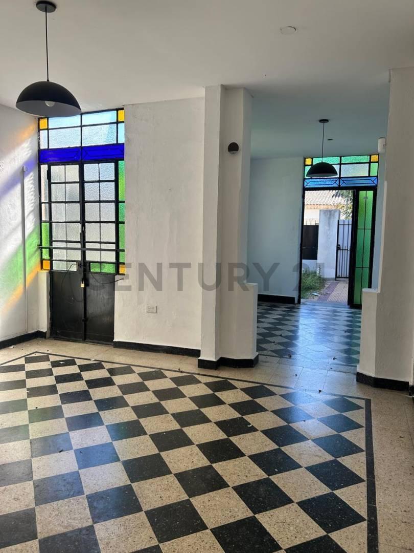 Foto de Casa Venta en Tolosa. Calle 4 521 y 522. Sobre lote de 663 m2., imagen 1
