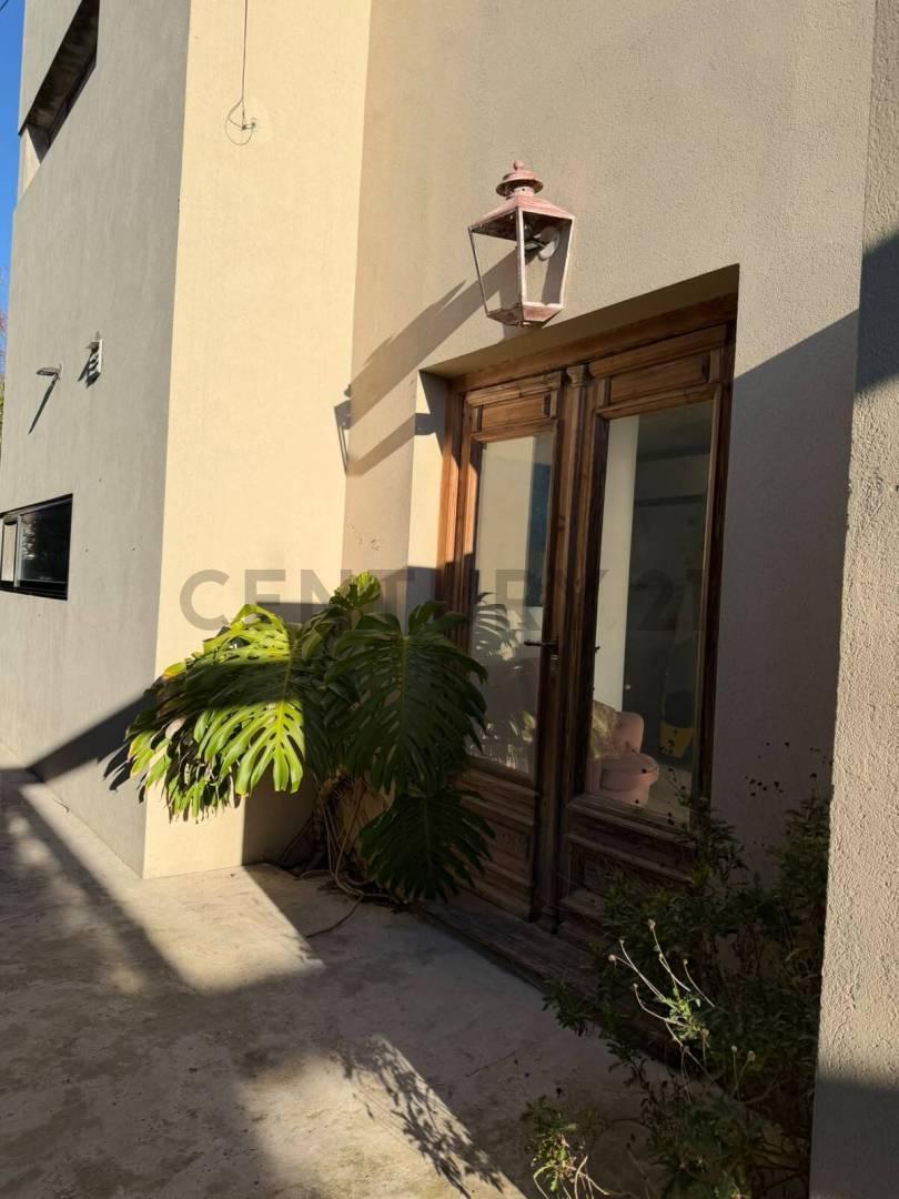 Foto de Casa en venta El Quimilar City Bell. Calle 460 entre 10 y 11., imagen 2