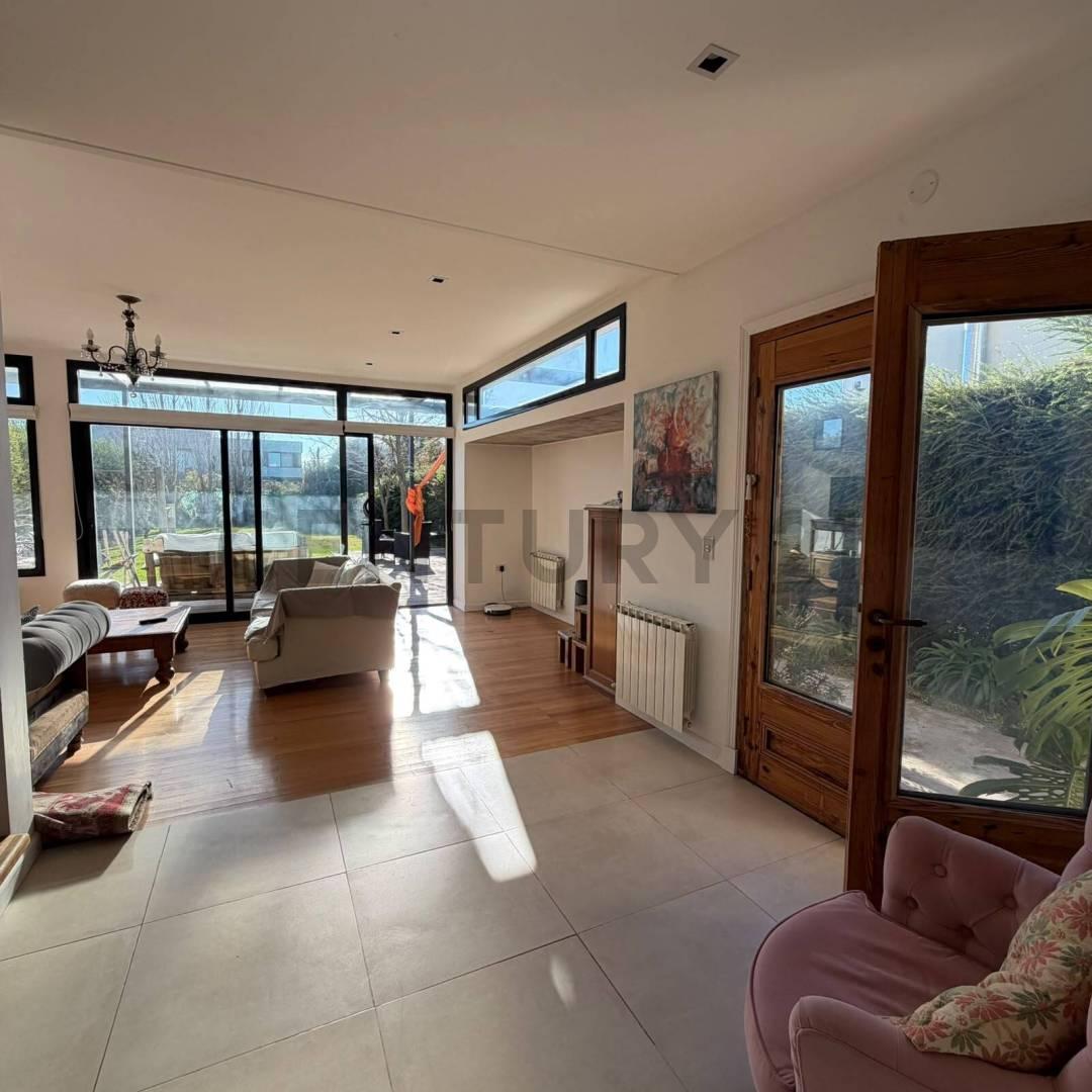 Foto de Casa en venta El Quimilar City Bell. Calle 460 entre 10 y 11., imagen 1