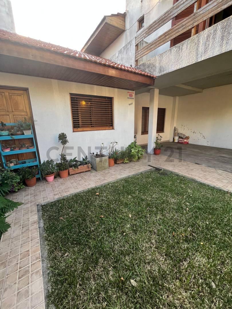 Foto de Casa en venta de 4 dormitorios. con cochera. Calle 38 entre 23 y 24., imagen 3