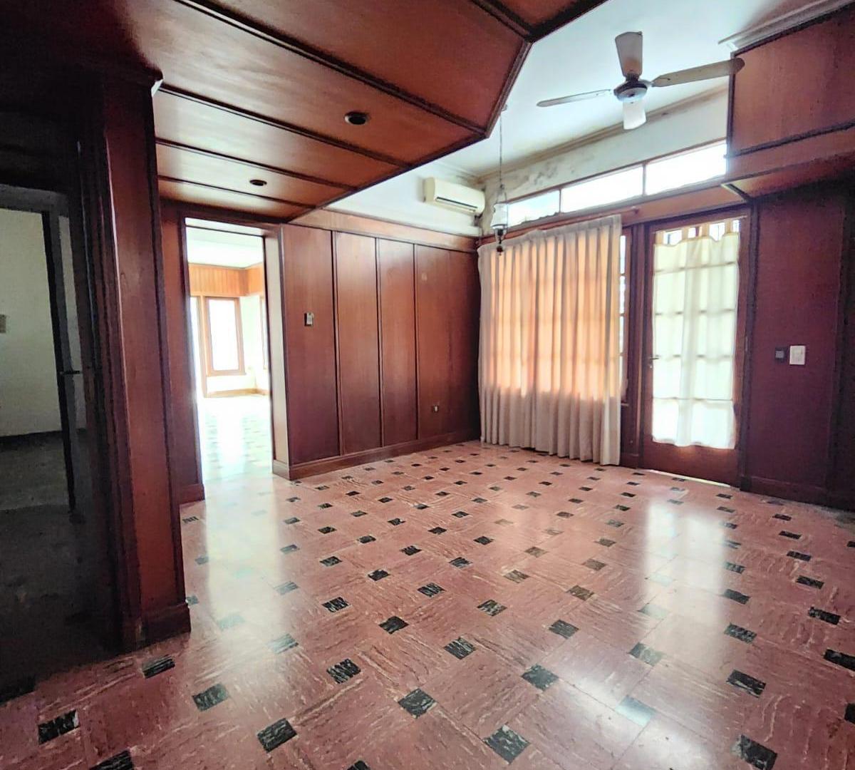 Foto de 60 entre 20 y 21. Casa en venta en La Plata, imagen 3