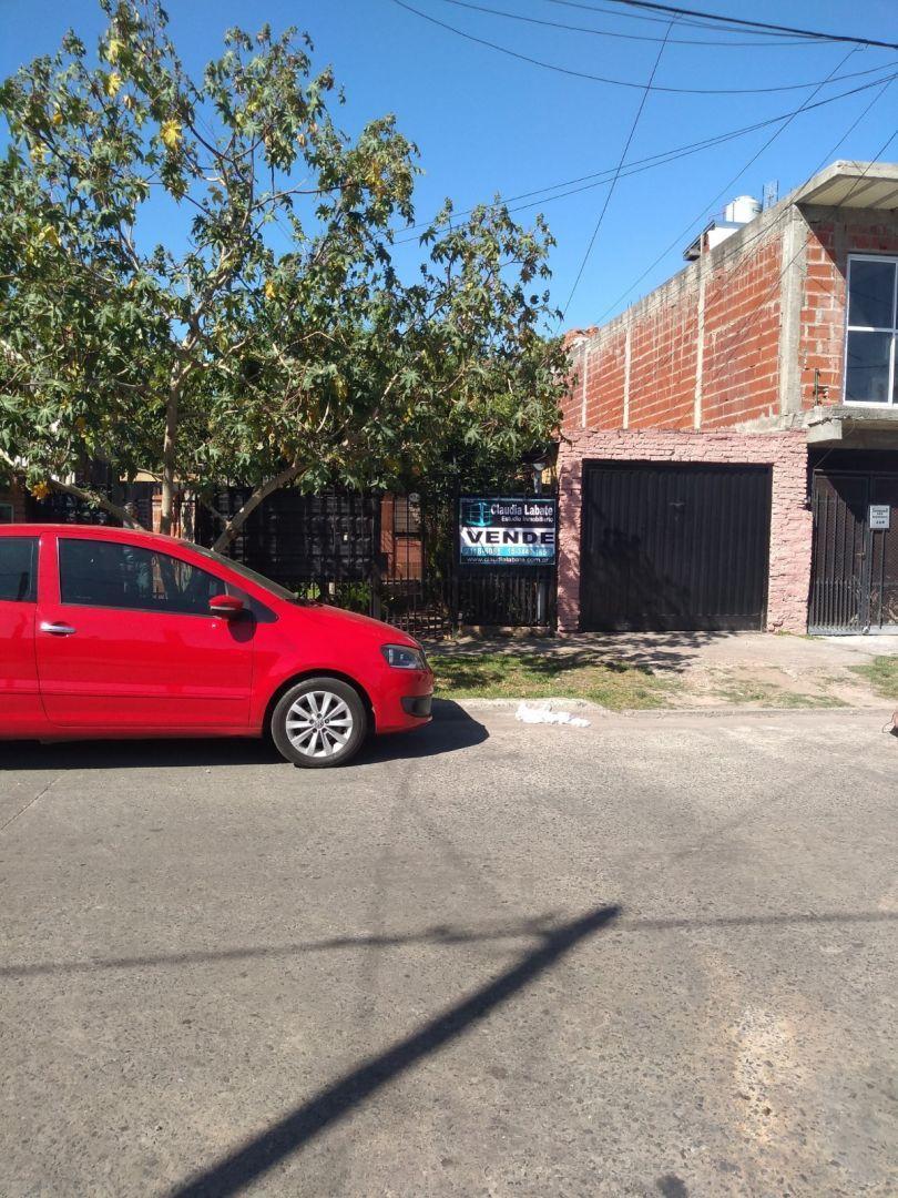 Venta de Casa 7 Ambientes o Mas en Villa Luzuriaga, La Matanza 4