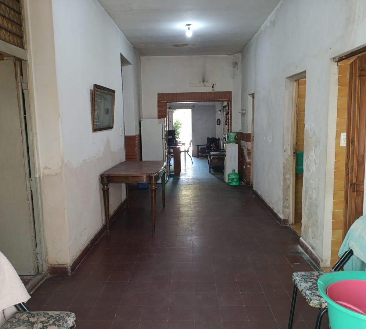 Venta de Casa 4 Ambientes en Ramos Mejia, La Matanza. 2