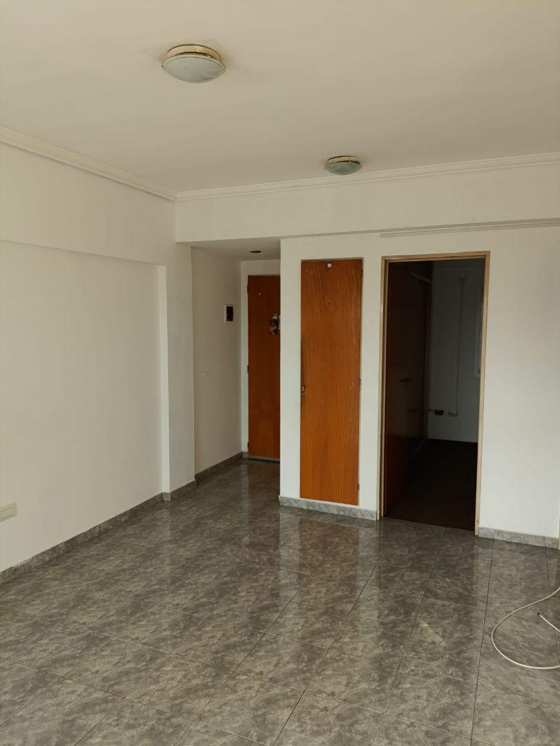 Foto de Venta de Departamento en Lomas del Mirador, La Matanza, imagen 3