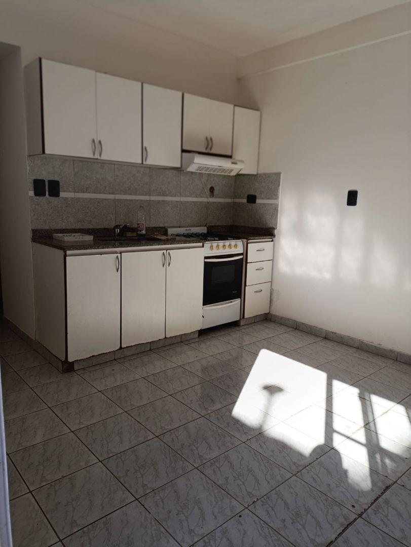 Foto de Alquiler de Departamento 2 Ambientes -PATIO en Lomas del Mirador, La Matanza, imagen 5