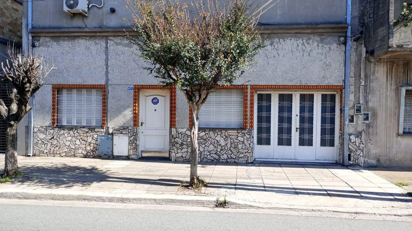 Venta de Casa 9 Ambientes en La Tablada, La Matanza. (DOS CASAS) 4