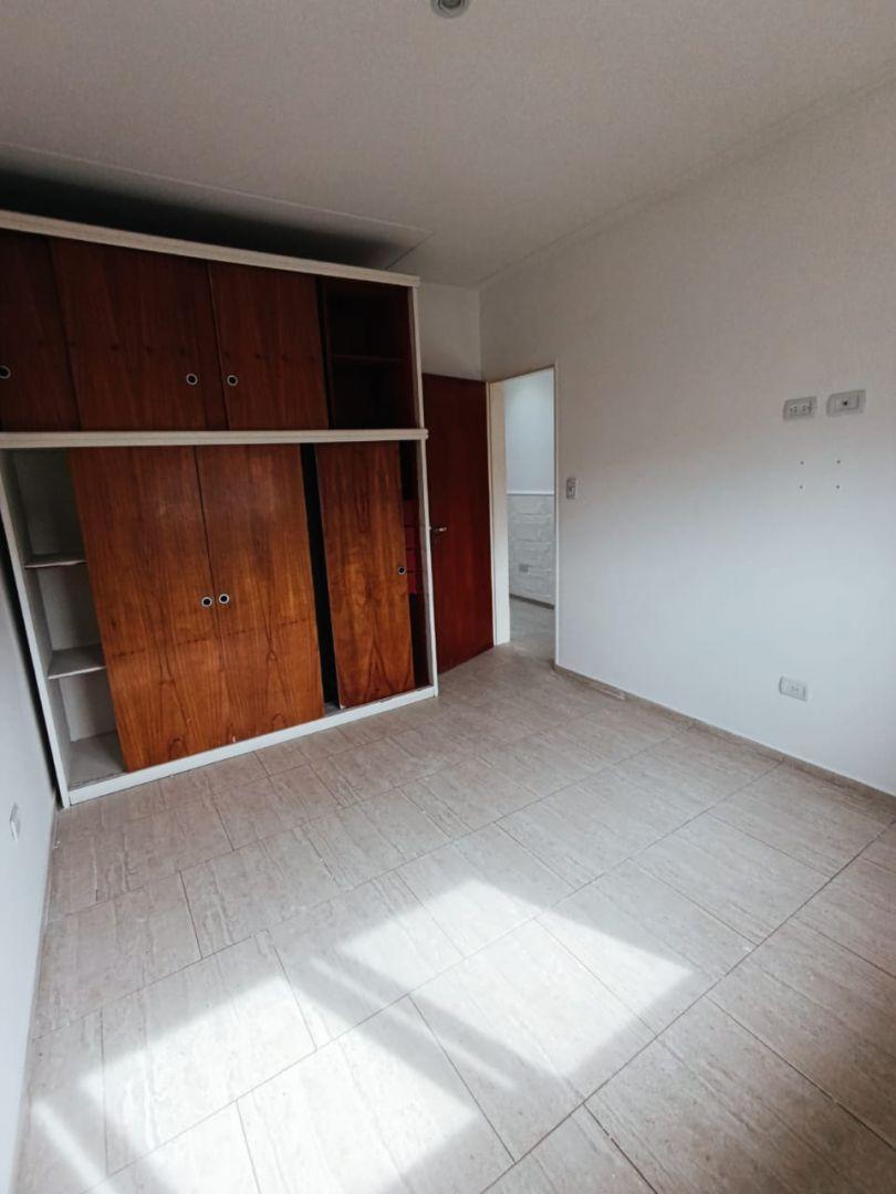 Foto de Alquiler de Departamento 3 AMBIENTES en Isidro Casanova, La Matanza --, imagen 2