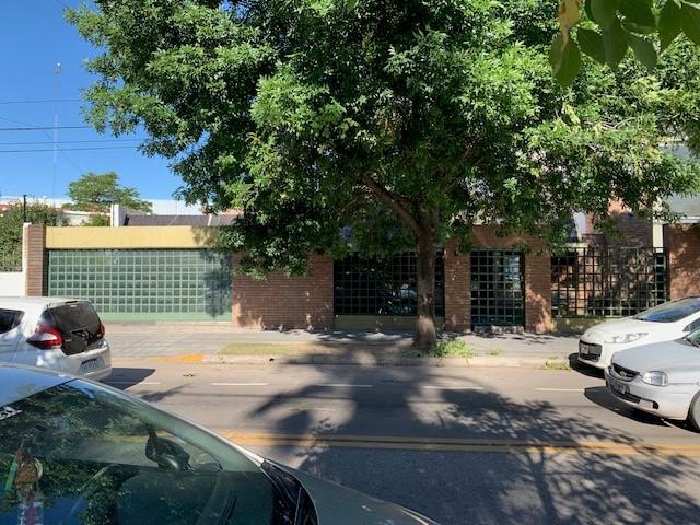 Cerro de Las Rosas Propiedad P/oficina o Uso Comercial 357cub 890t H Wast 4600 4