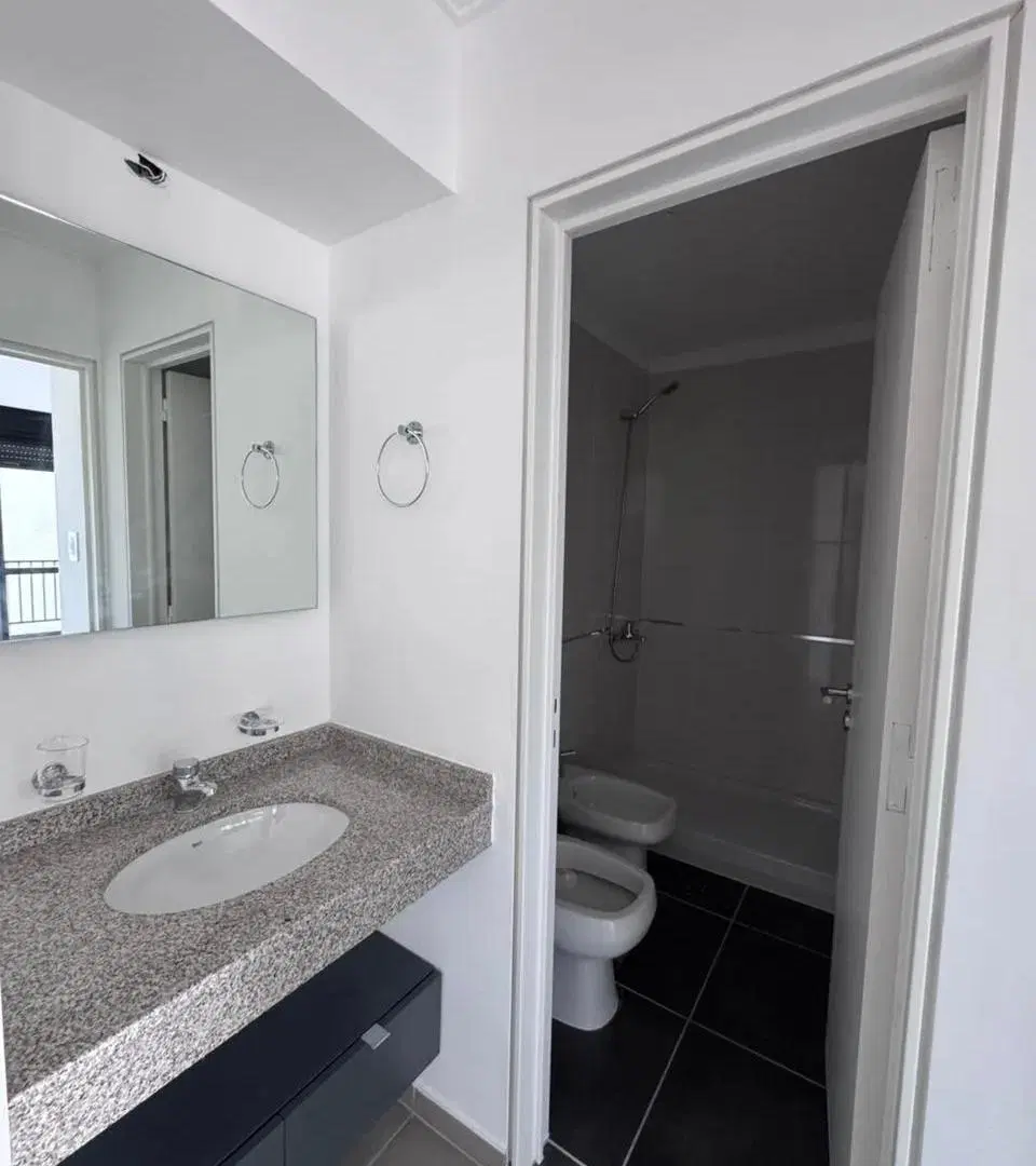 General Paz Alquilo dto de Un Dormitorio tercer piso a estrenar muy lindo 4