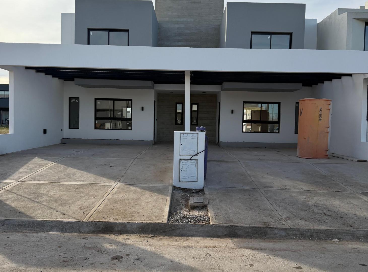 Foto de Duplex en Docta Mejor zona 3dorm 1 Categoría con pileta calefacción, imagen 1