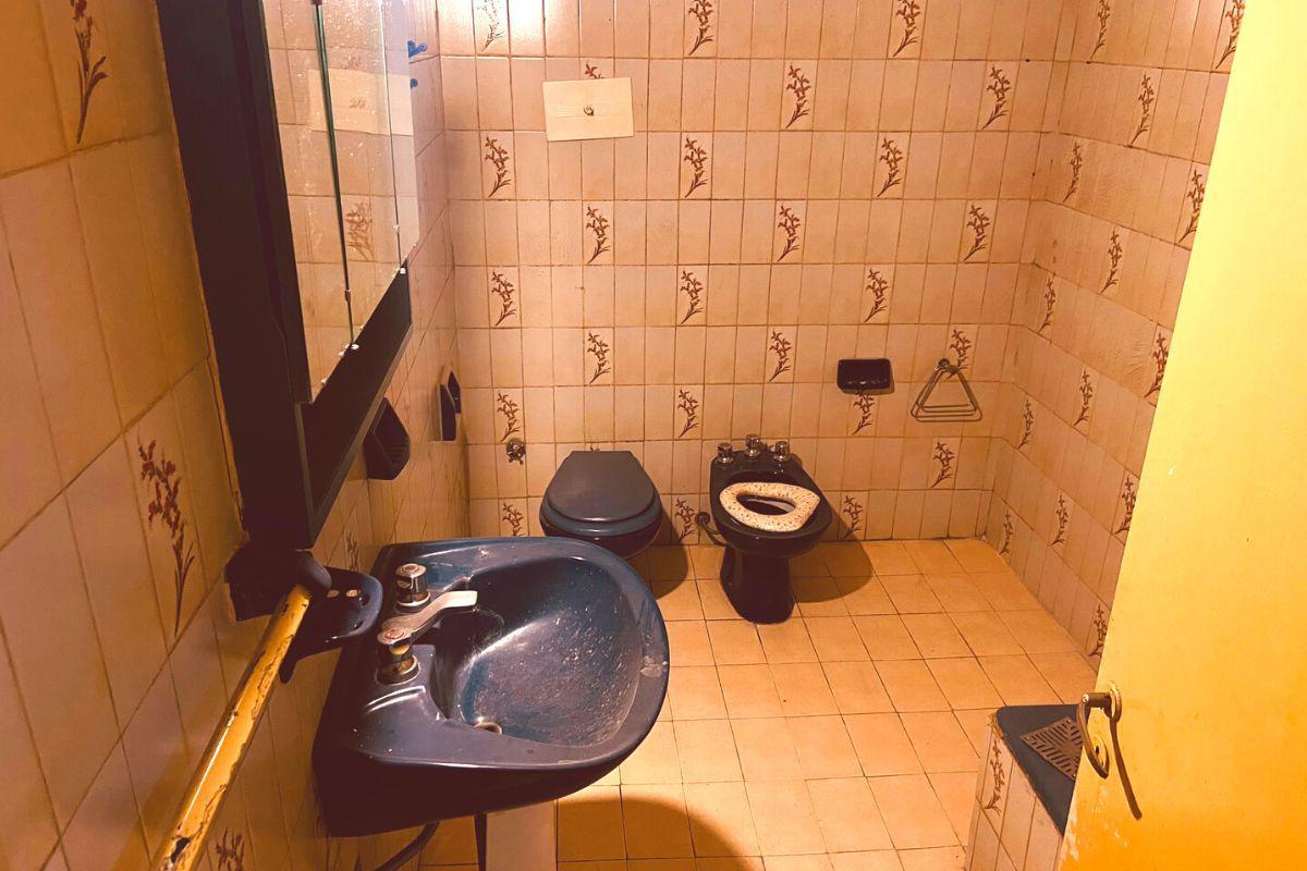 Amplio PH a Reciclar - 292 m² Totales - Gran Potencial de Inversión 1