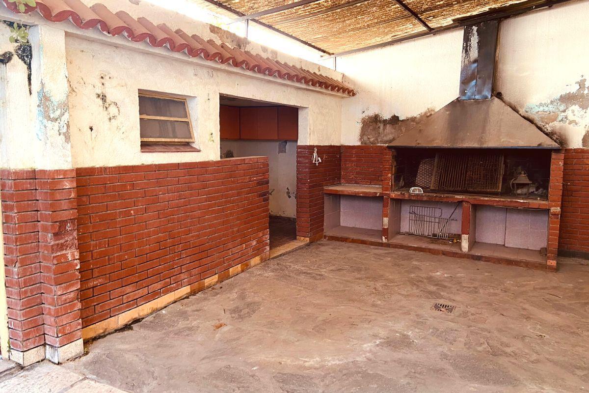 Amplio PH a Reciclar - 292 m² Totales - Gran Potencial de Inversión 3