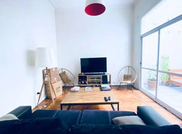 Departamento de 3 ambientes - Planta Baja - Muy Luminoso - Con Patio 1