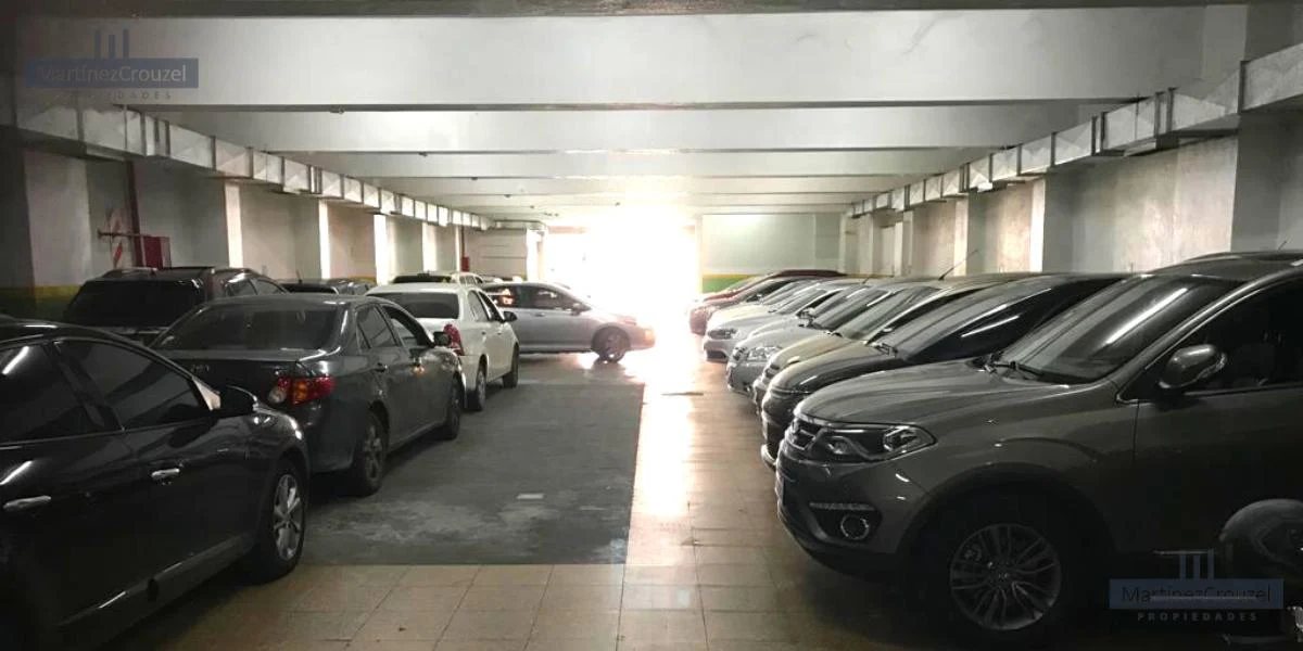 Foto de Depósito de 3 Niveles con 2.200 m², con montacarga - Exc Ubicación, imagen 2