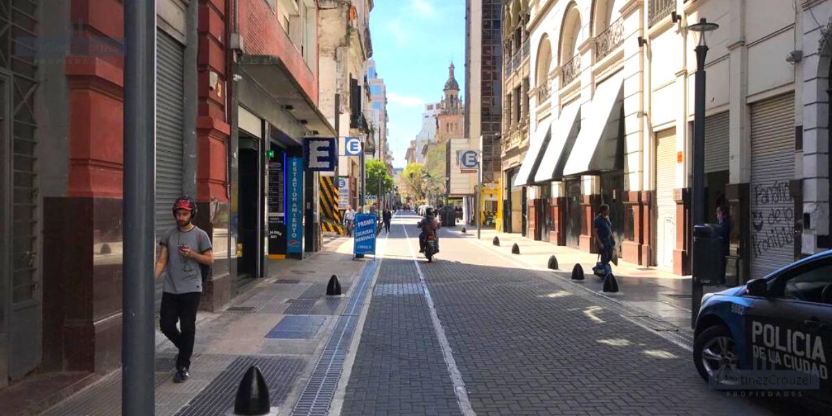 Depósito de 3 Niveles con 2.200 m², con montacarga - Exc Ubicación