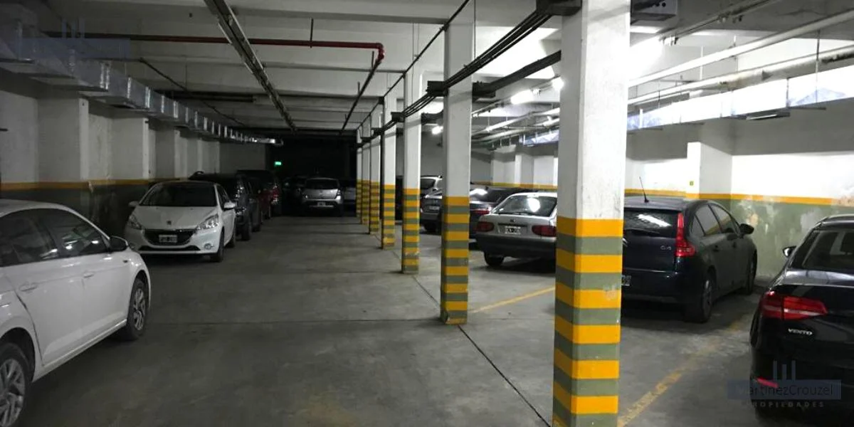 Foto de Depósito de 3 Niveles con 2.200 m², con montacarga - Exc Ubicación, imagen 3