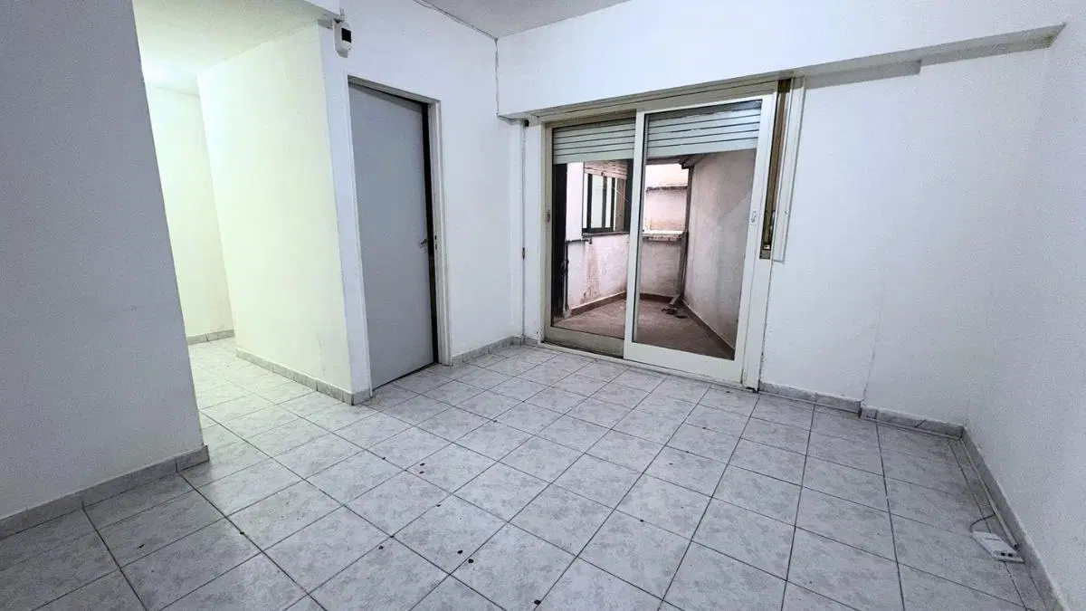 2 Ambientes amplios con patio techado, luminoso, 1er piso 2