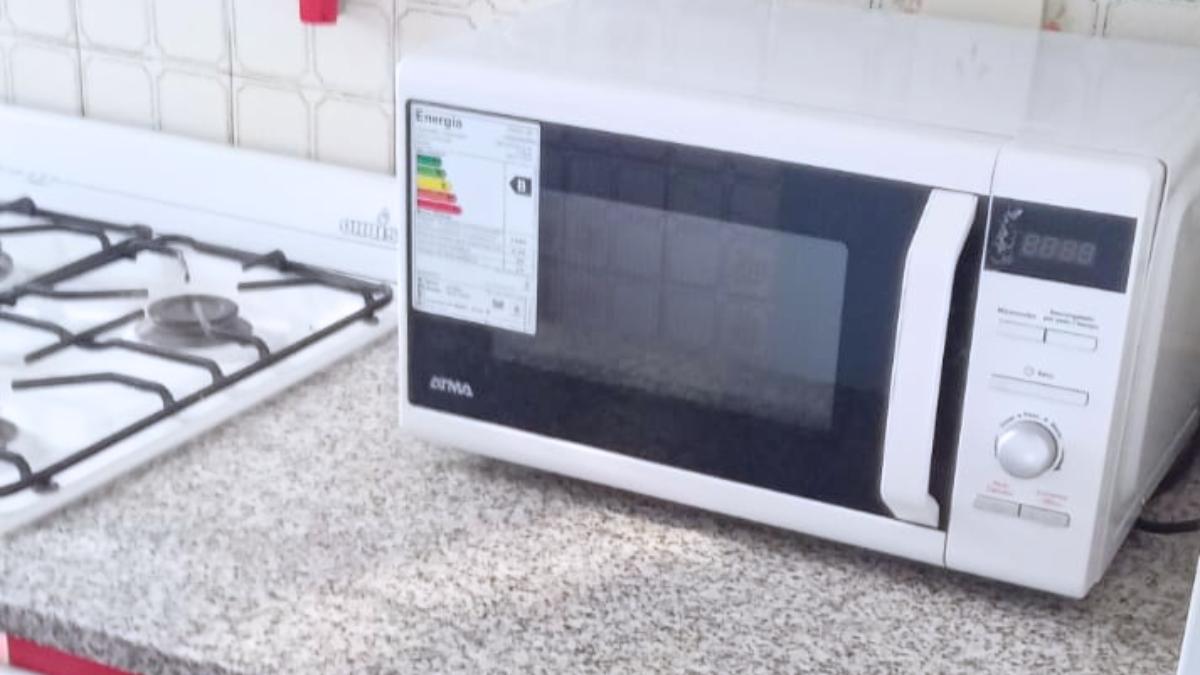 Foto de Monoambiente Muy Luminoso, amoblado - Exc Ubicación, imagen 3