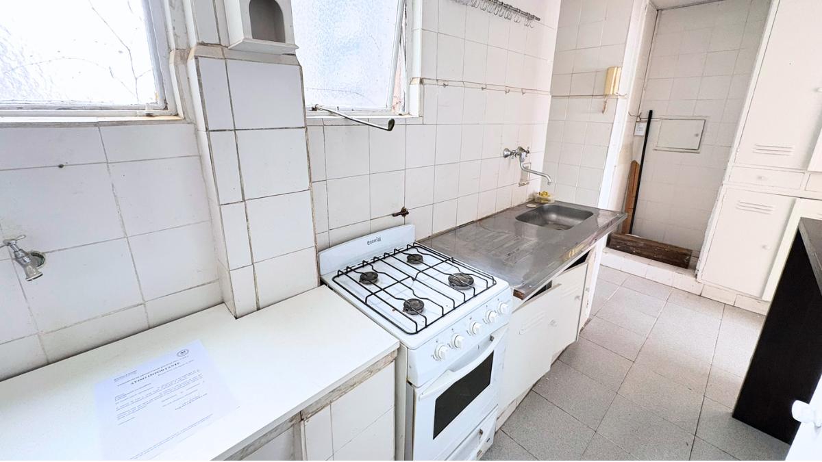Foto de Depto de 3 Ambientes, excelente vista abierta, balcón, lavadero, Muy, imagen 2