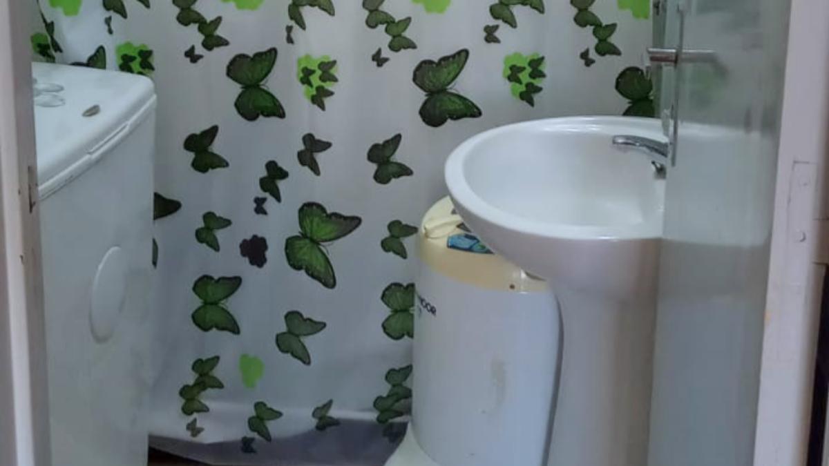 Foto de Monoambiente al frente, muy luminoso, cocina independiente, imagen 5