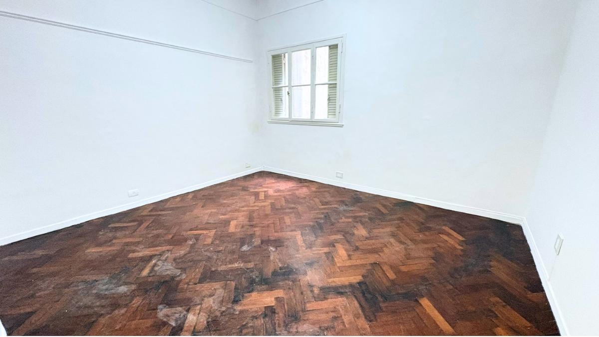 Foto de Depto Monoambiente con cocina a parte, 1er piso por escalera, Excelente, imagen 2