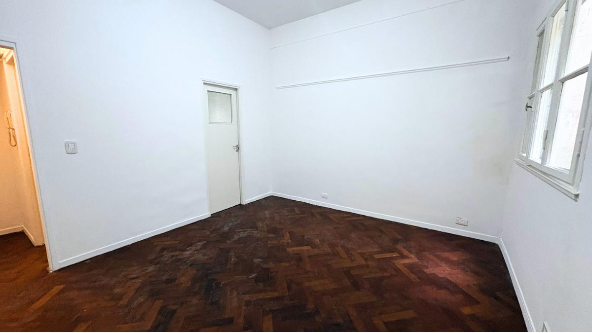 Foto de Depto Monoambiente con cocina a parte, 1er piso por escalera, Excelente, imagen 4