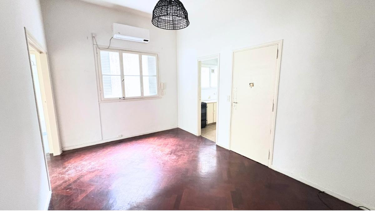 Foto de Depto de 3 Ambientes muy luminosos, 2do Piso por escalera, Excelente, imagen 2