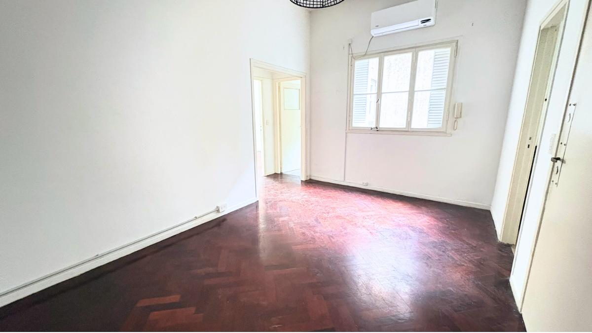 Foto de Depto de 3 Ambientes muy luminosos, 2do Piso por escalera, Excelente, imagen 1