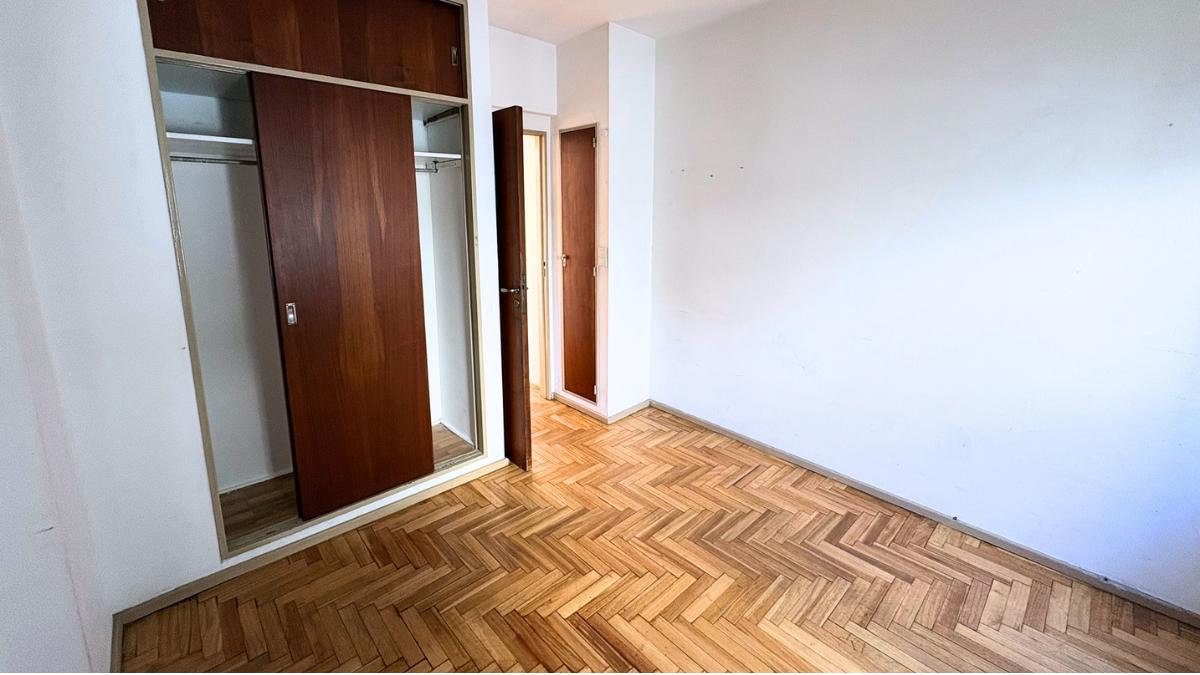 Foto de Departamento 2 Amb en Semipiso, Balcón al contrafrente, Muy Luminoso, imagen 4