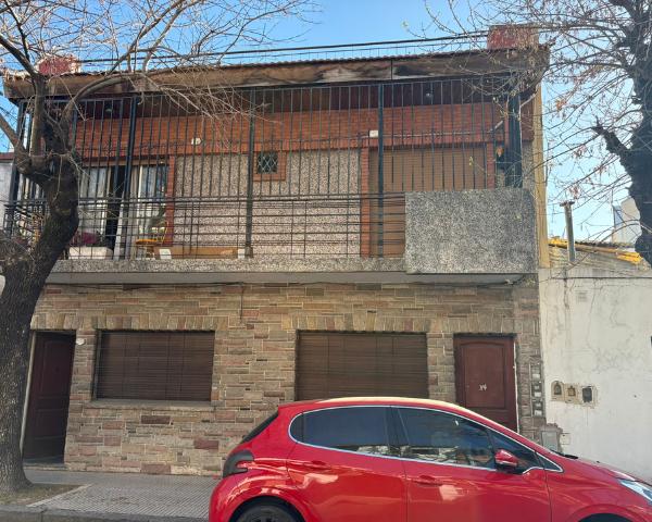 Foto de Casa en block PB + 1 Primer Piso, Patio, Quincho, Terrazas, imagen 3