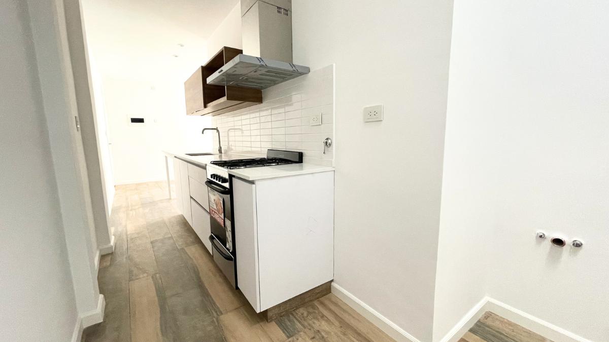 Foto de PH 3 AMBIENTES CON PATIO PROPIO - RECICLADO A NUEVO, A ESTRENAR - APTO, imagen 5