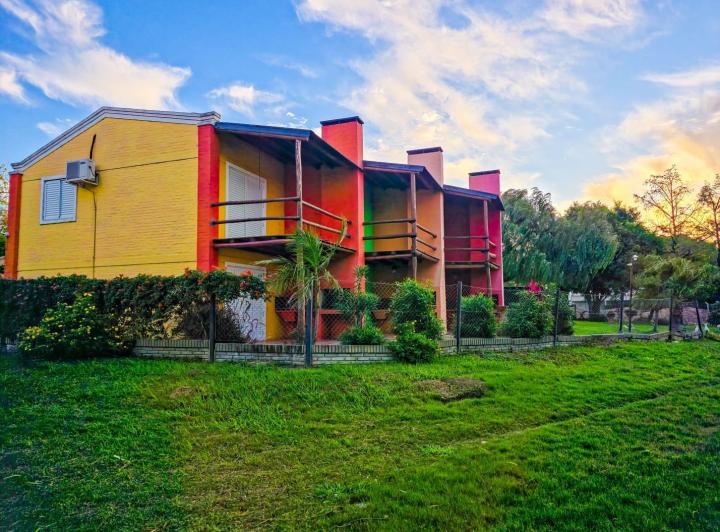 En venta: Complejo de cabañas en Romang 2