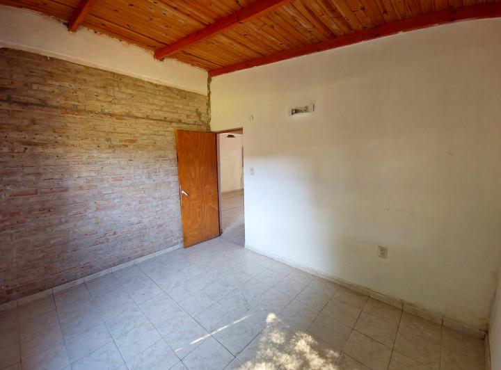 En venta: Propiedad en Barrio Luján 5
