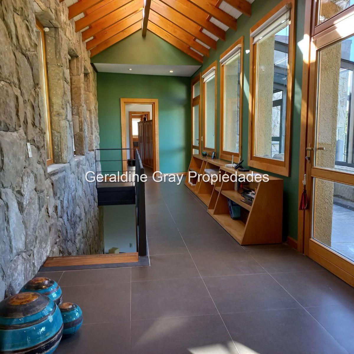 Casa en Venta de 4 Dorm. C/ Cochera en Barrio Privado Chapelco Golf & Resort 1